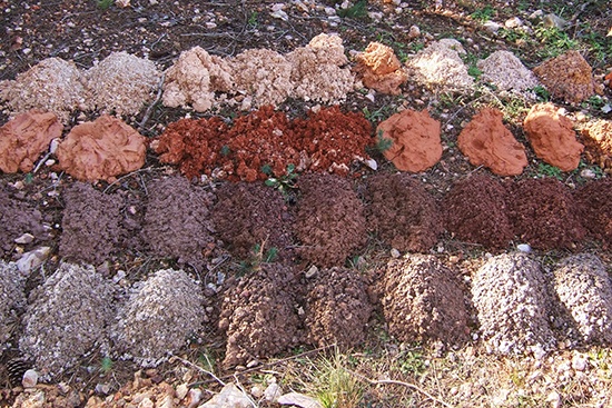 Vue de cuttings de forages, formation du Maastrichtien dans la région de Creissan (34)